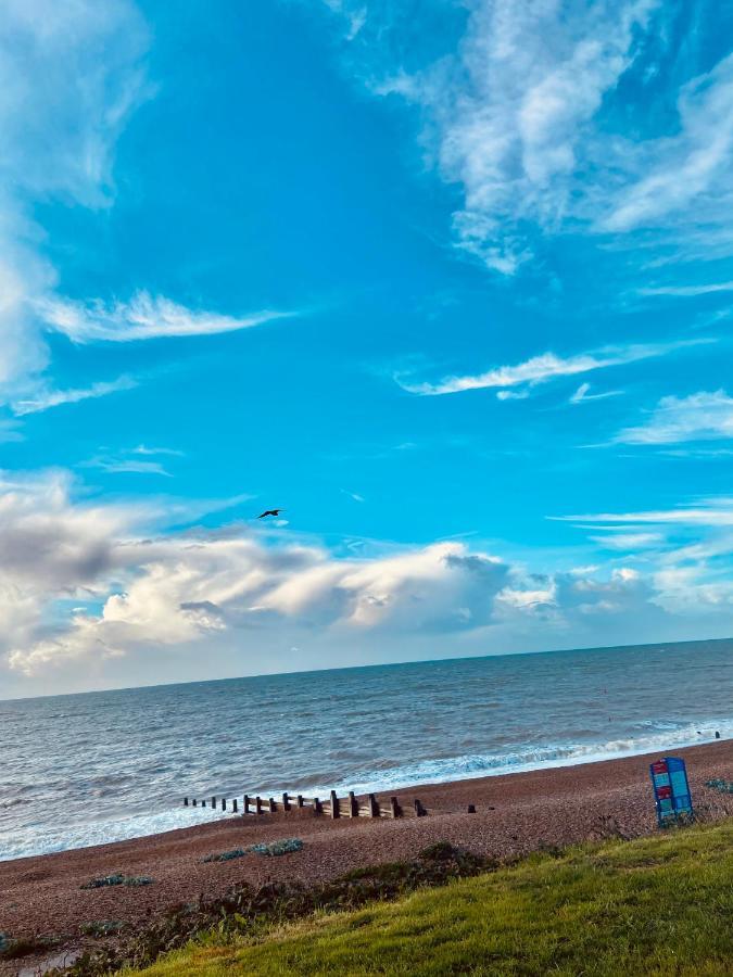 Beautiful Bexhill Cottage With Garden 3 Mins Walk To Beach ภายนอก รูปภาพ