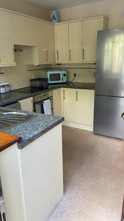 Beautiful Bexhill Cottage With Garden 3 Mins Walk To Beach ภายนอก รูปภาพ