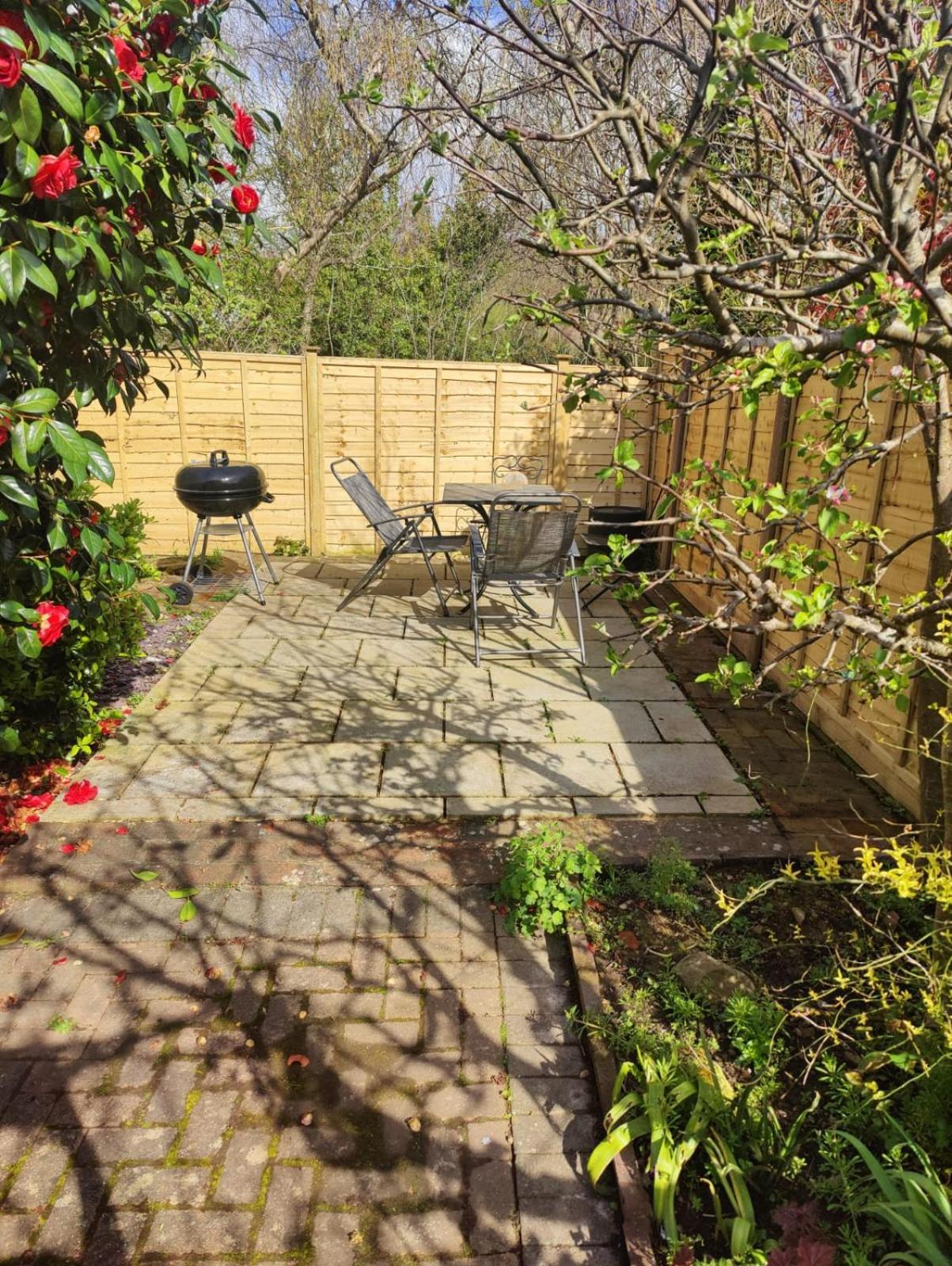 Beautiful Bexhill Cottage With Garden 3 Mins Walk To Beach ภายนอก รูปภาพ